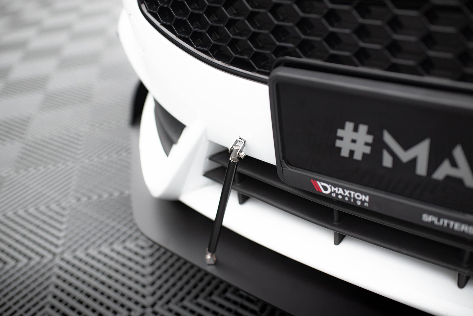 Maxton Design Front Sport Diffusor V.2 Ford Fiesta ST Mk7 FL für Ford Fiesta ST