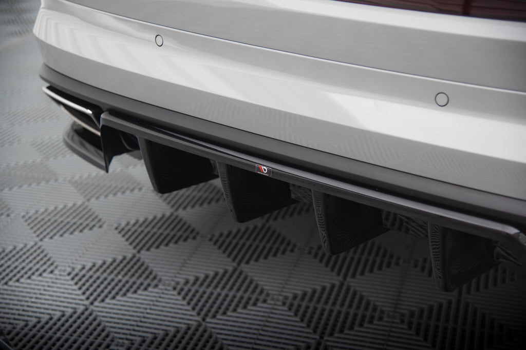Maxton Design Street+ Mittlerer Diffusor RACE passend für Skoda Kodiaq RS Mk1 / Mk1 Facelift schwarz Hochglanz