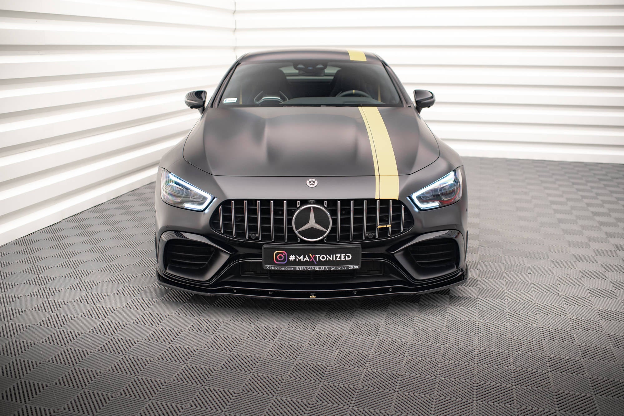 Maxton Design Street+ Spoilerlippe Front Ansatz V.2 passend für Mercedes-AMG GT 63S 4 Door Coupe Aero X290 schwarz Hochglanz
