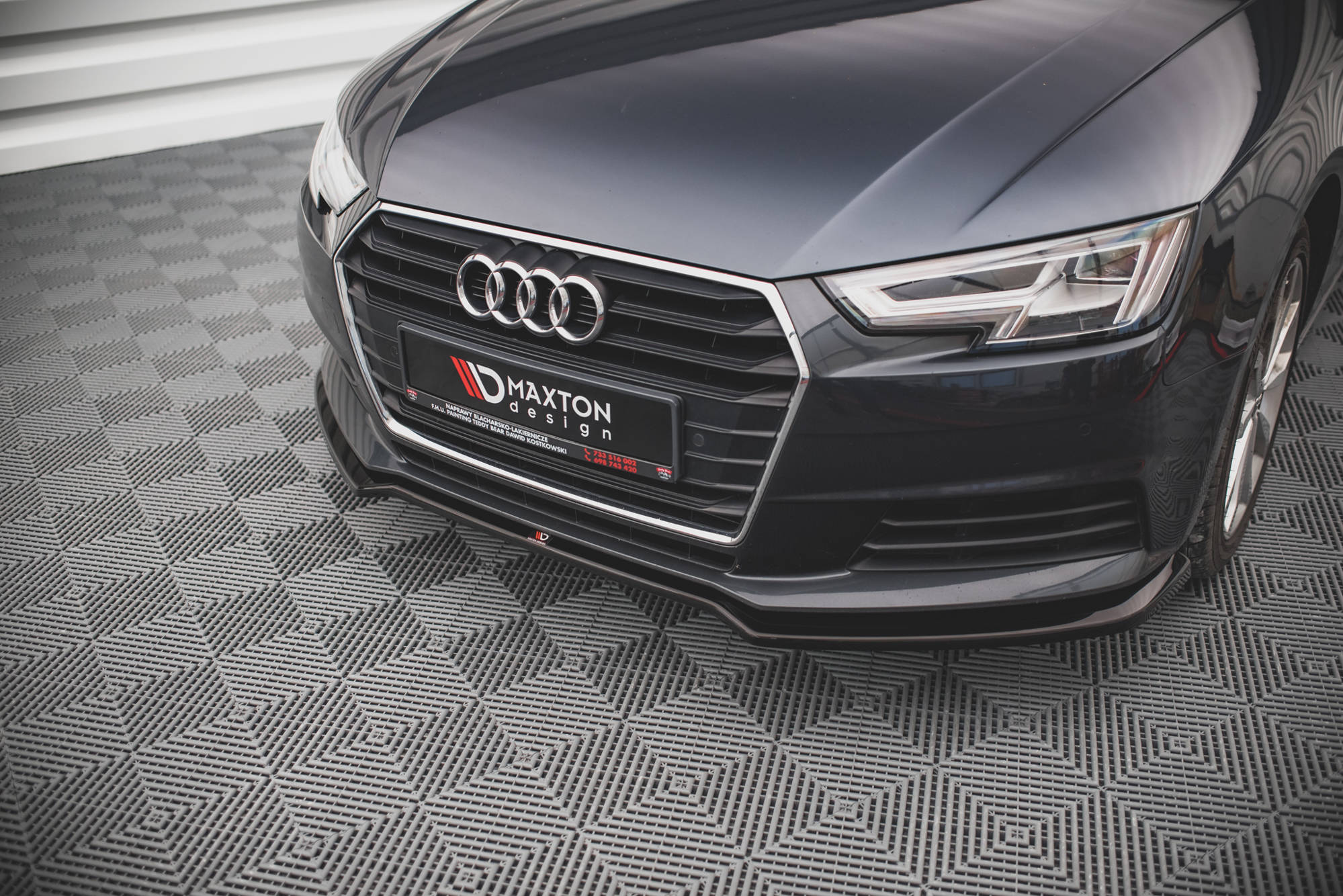 Maxton Design Street+ Spoilerlippe Front Ansatz V.2 passend für Audi A4 B9 schwarz Hochglanz