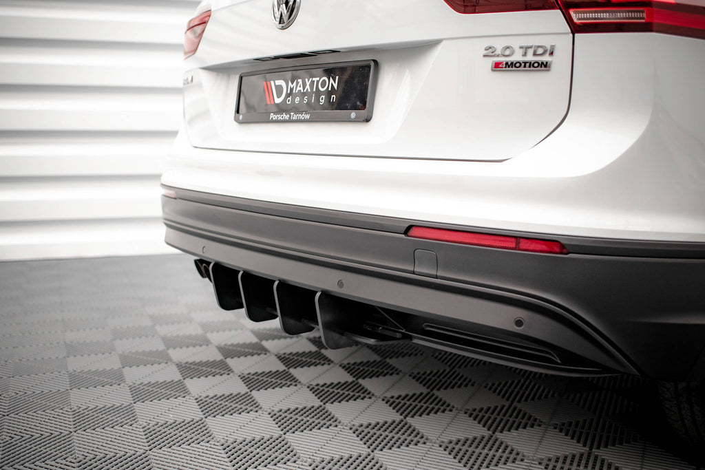 Maxton Design Street Pro Heckschürze passend für VW Tiguan Mk2