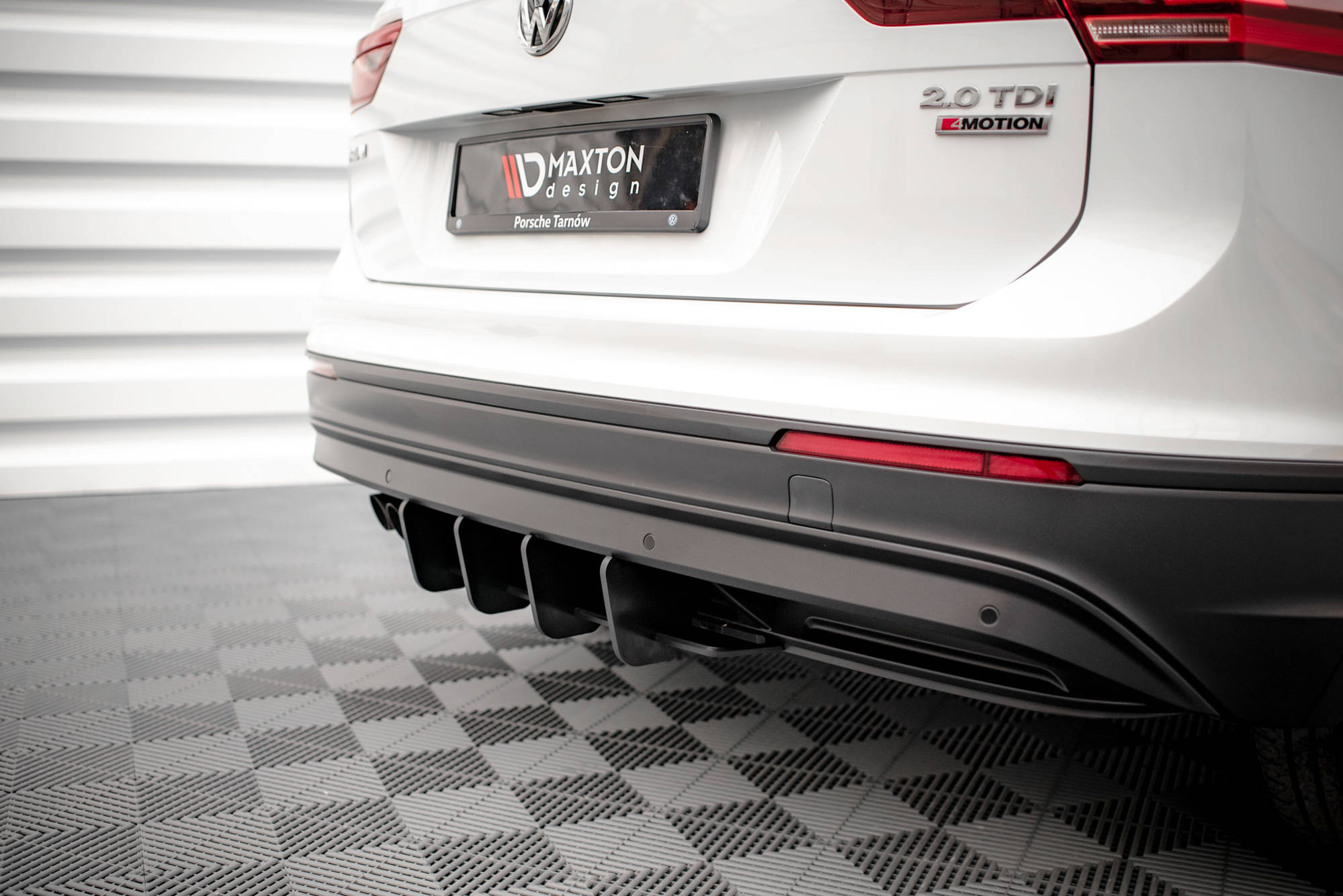 Maxton Design Street Pro Heckschürze passend für VW Tiguan Mk2