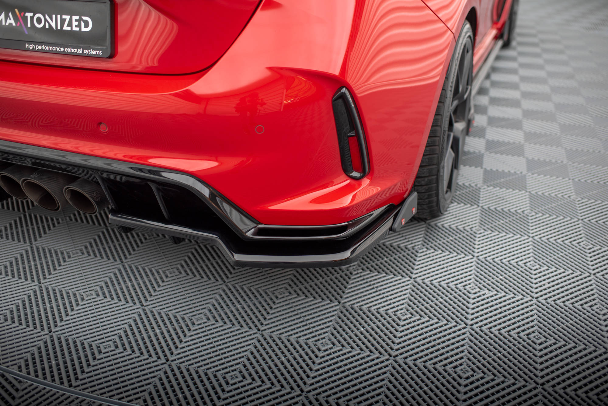Maxton Design Street+ Mittlerer Diffusor RACE passend für V.1 + Flaps Honda Civic Type-R Mk 11
