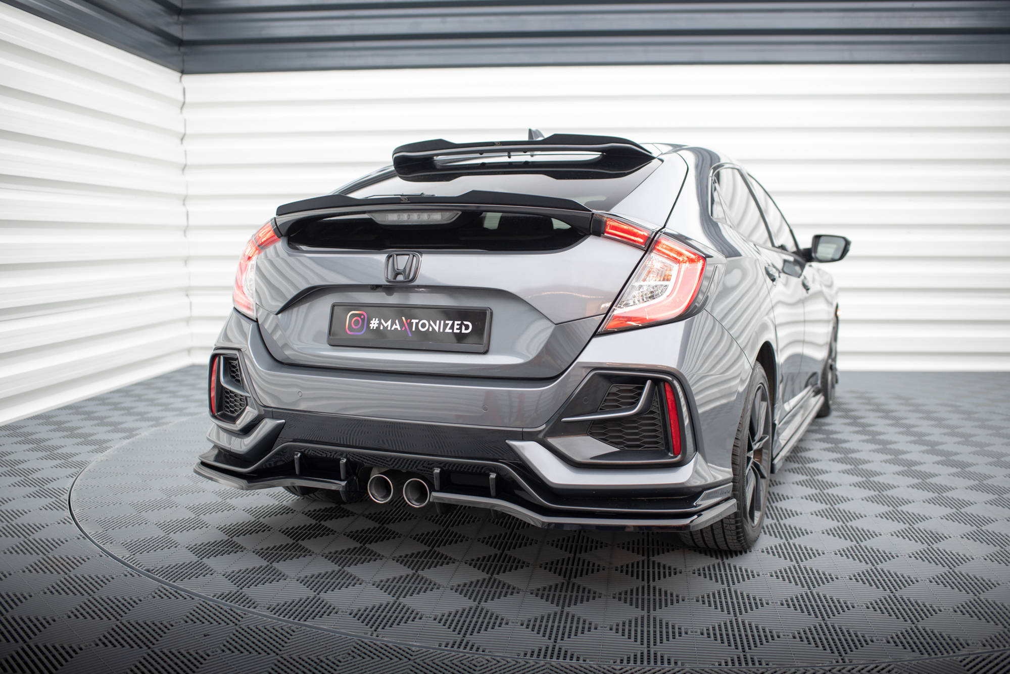 Maxton Design Heckansatz V.1 (mit einem vertikalem balken) Honda Civic Sport Mk 10 Facelift schwarz Hochglanz für Honda Civic Mk10 Facelift