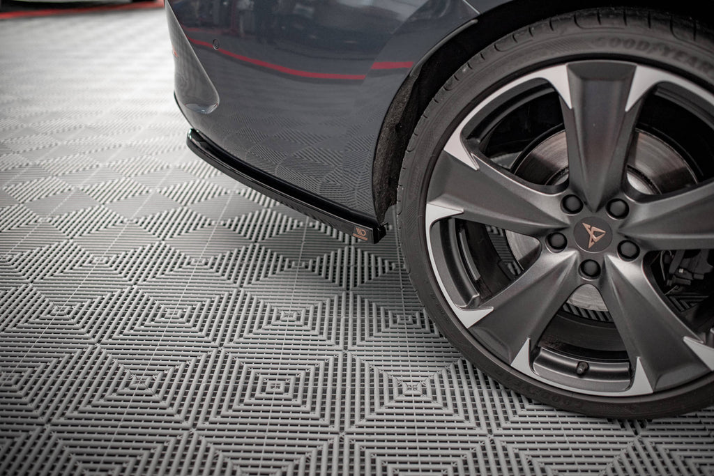 Maxton Design Heck Ansatz Flaps Diffusor V.1 passend für Cupra Leon ST Mk1 Facelift schwarz Hochglanz