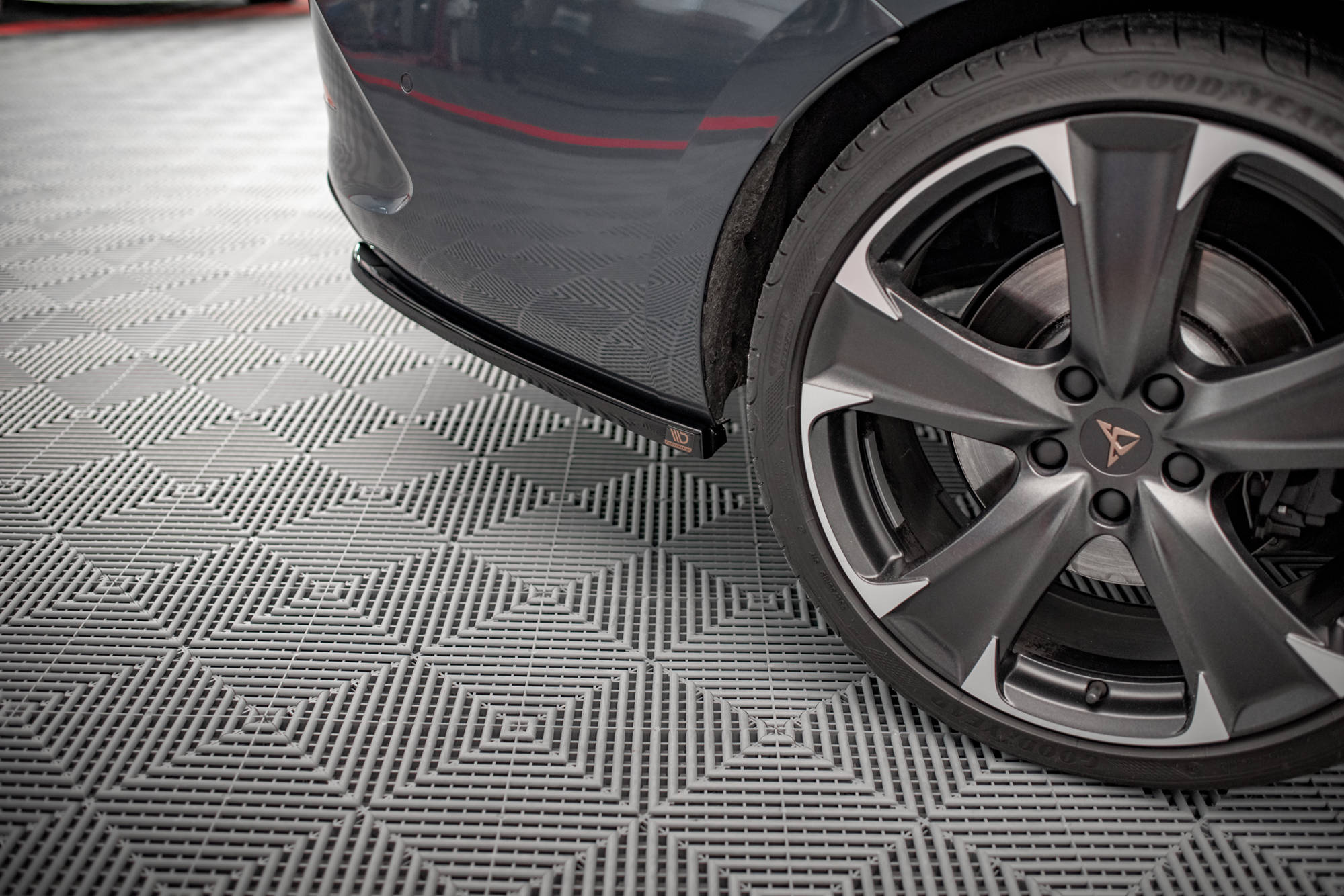 Maxton Design Heck Ansatz Flaps Diffusor V.1 passend für Cupra Leon ST Mk1 Facelift schwarz Hochglanz