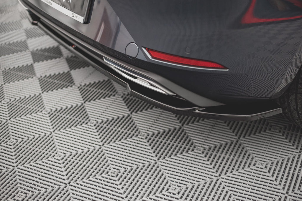 Maxton Design Heckansatz Seat Leon FR Hatchback Mk4 schwarz Hochglanz für Seat Leon FR Mk4