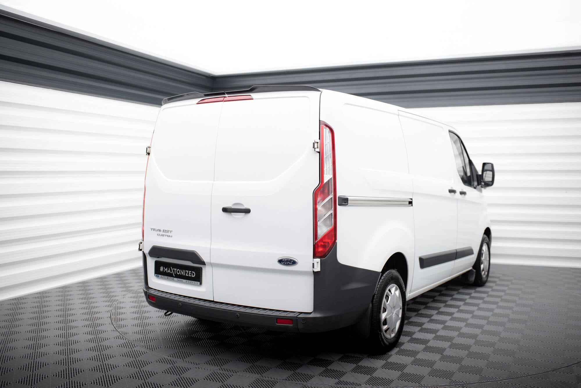 Maxton Design Spoiler CAP passend für Ford Transit Custom Mk1 schwarz Hochglanz