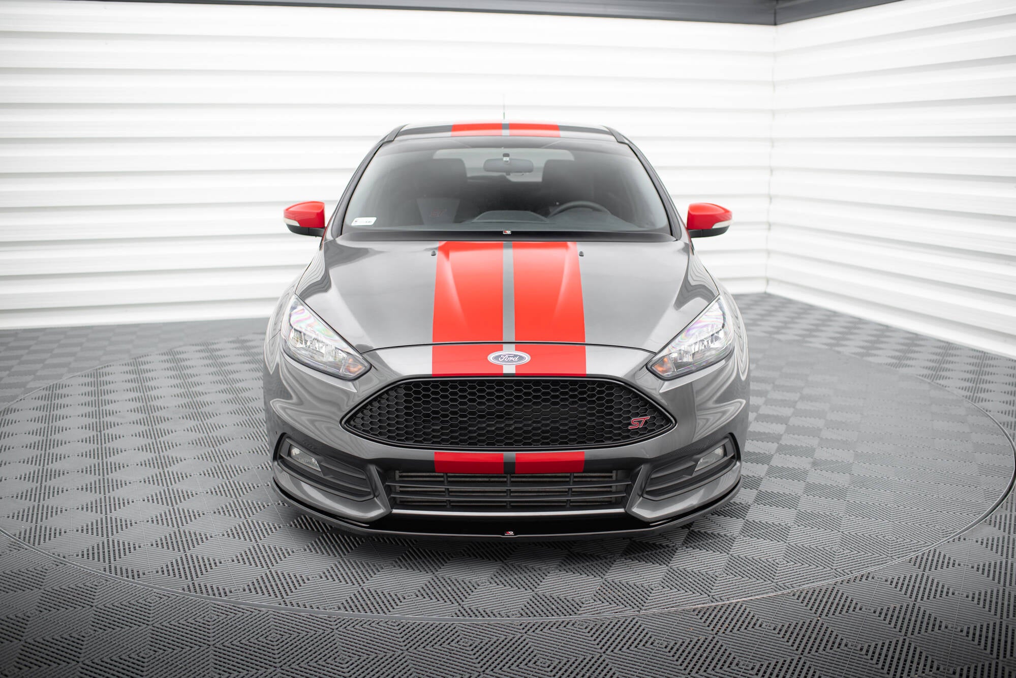 Maxton Design Street+ Spoilerlippe Front Ansatz V.2 passend für Ford Focus ST Mk3 Facelift schwarz Hochglanz