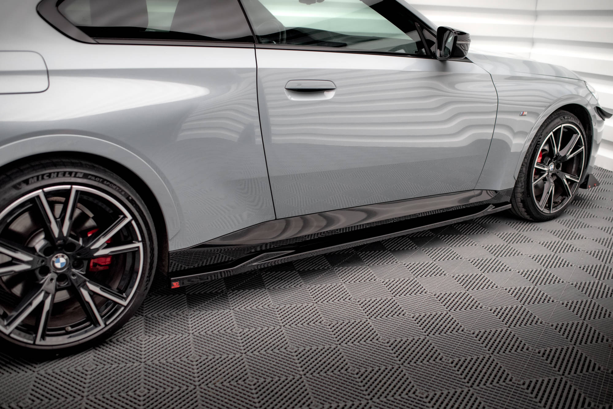 Maxton Design Street+ Seitenschweller Leisten V.2 passend für BMW 2 Coupe M-Paket / M240i G42 schwarz Hochglanz