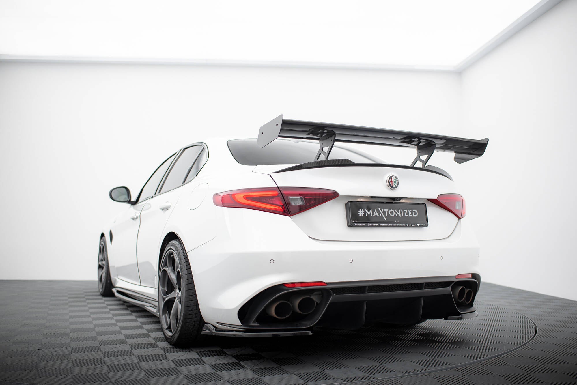 Maxton Design Carbon Spoiler Alfa Romeo Giulia Quadrifoglio für Alfa Romeo Giulia Quadrifoglio