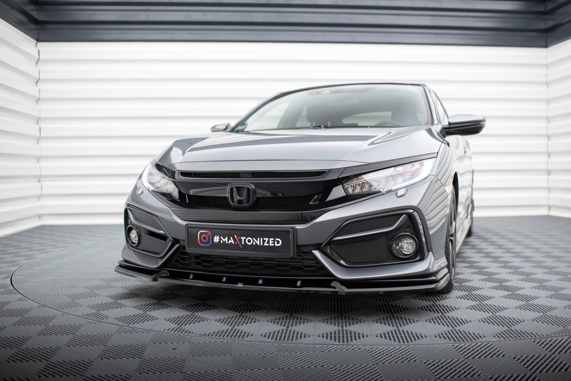Maxton Design Street+ Spoilerlippe Front Ansatz passend für Honda Civic Sport Mk 10 schwarz Hochglanz