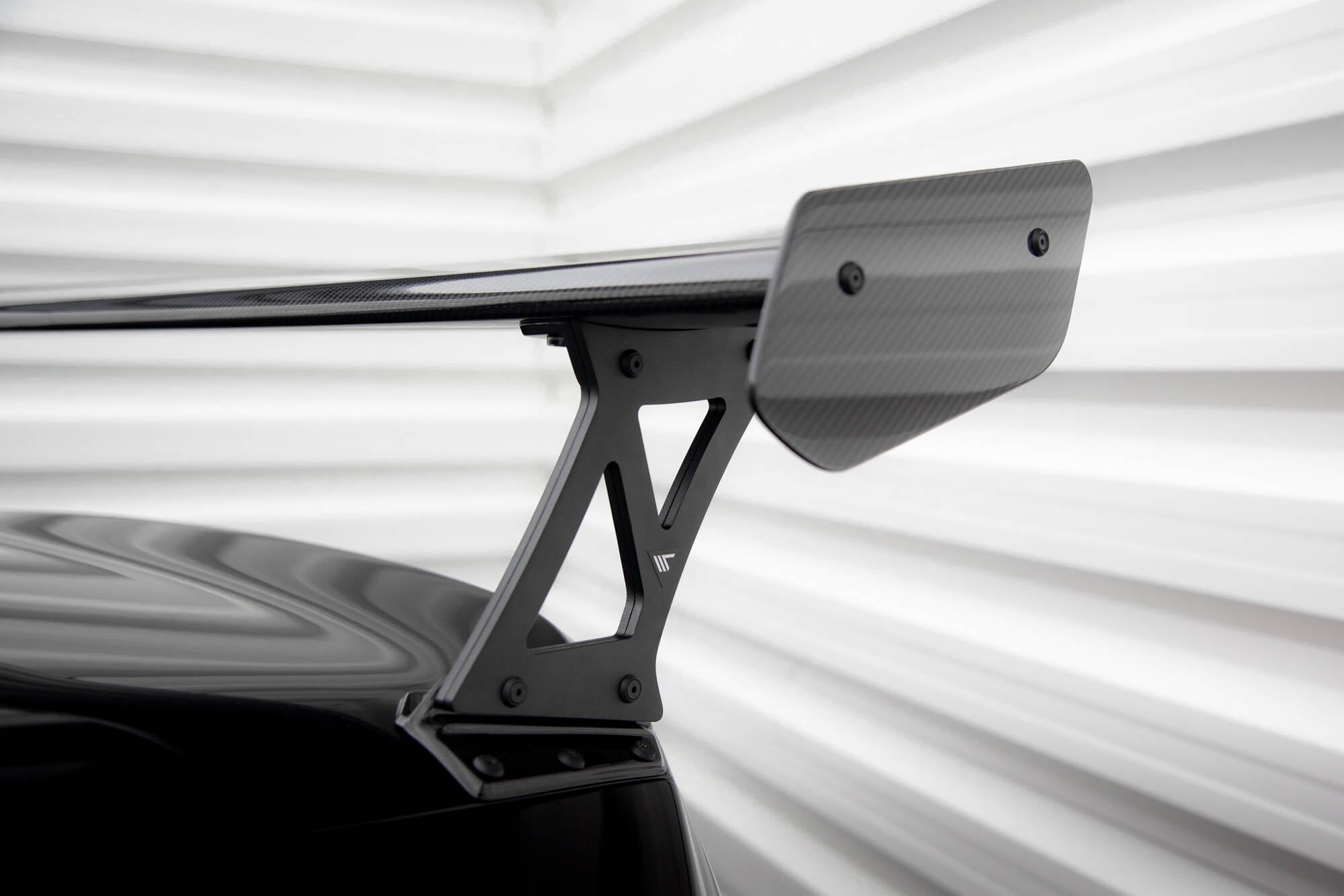 Maxton Design Carbon Fiber Spoiler With External Brackets Uprights BMW M2 G87 / M240i / 2 M-Paket / 2 Standard G42 für BMW 2er G42