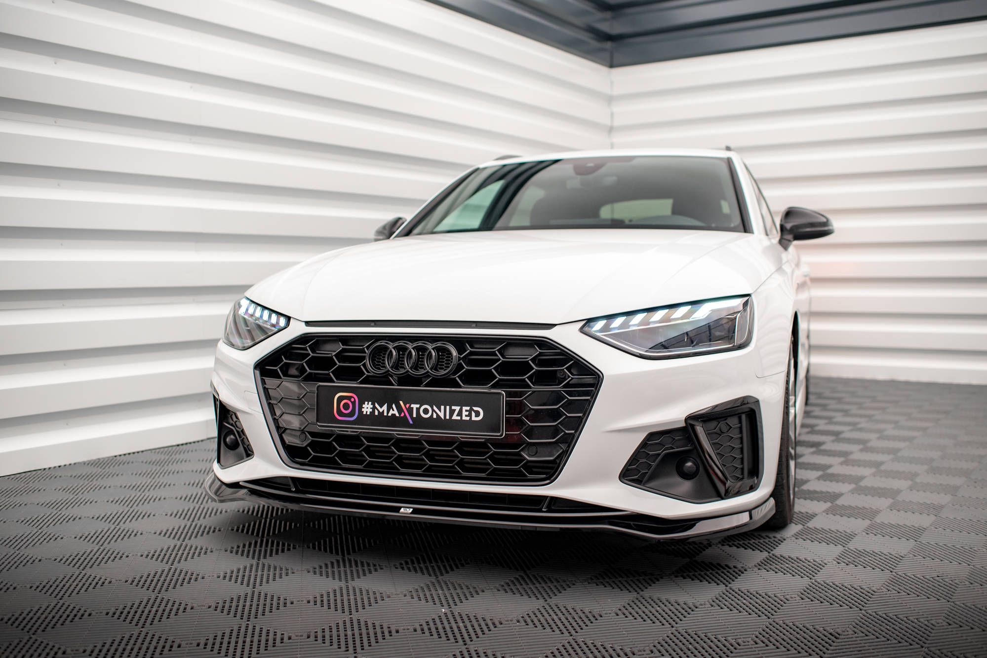 Maxton Design Street+ Spoilerlippe Front Ansatz V.2 passend für Audi A4 S-Line / S4 B9 Facelift schwarz Hochglanz