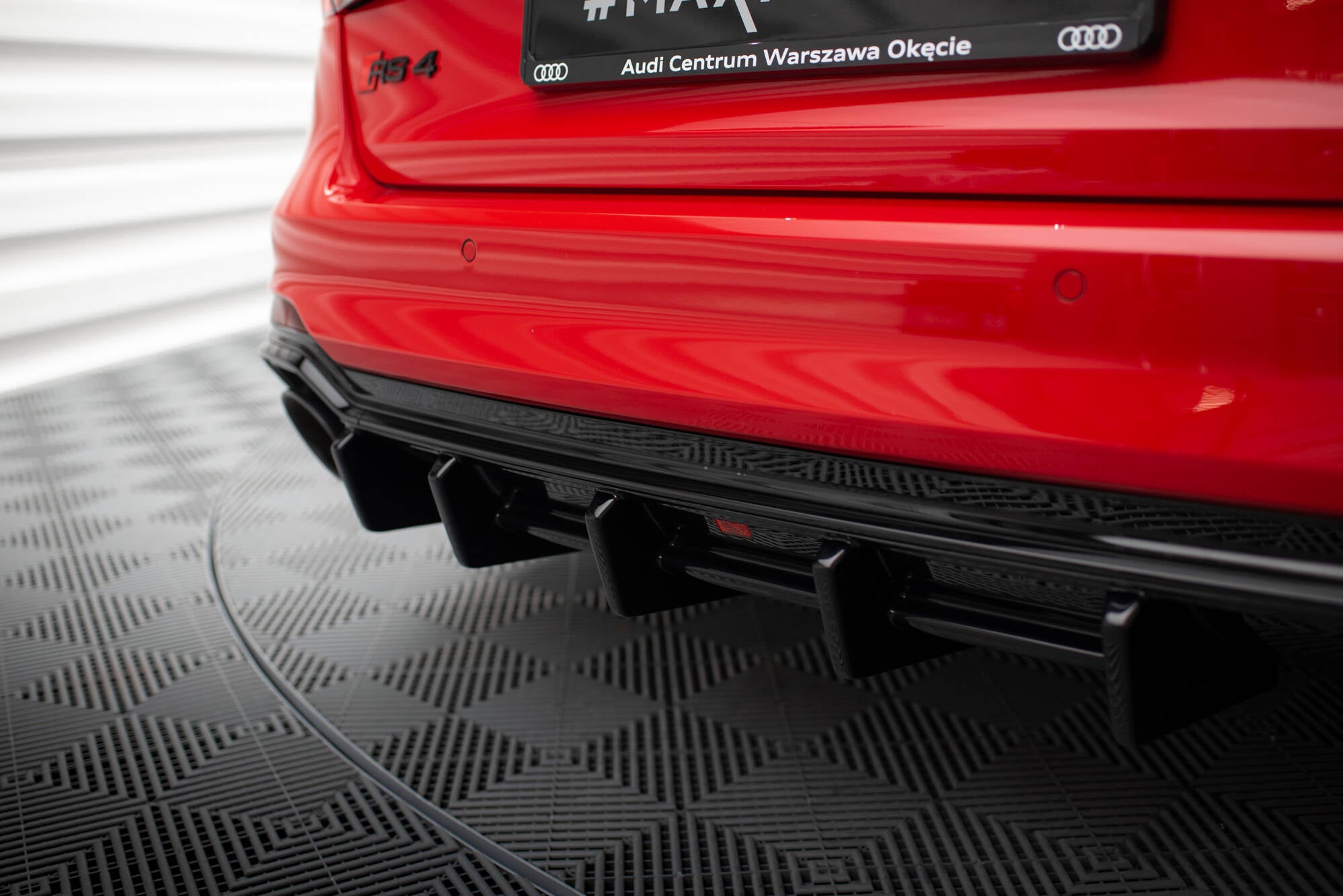 Maxton Design Diffusor Heck Ansatz passend für Audi RS4 B9 / B9 Facelift schwarz Hochglanz