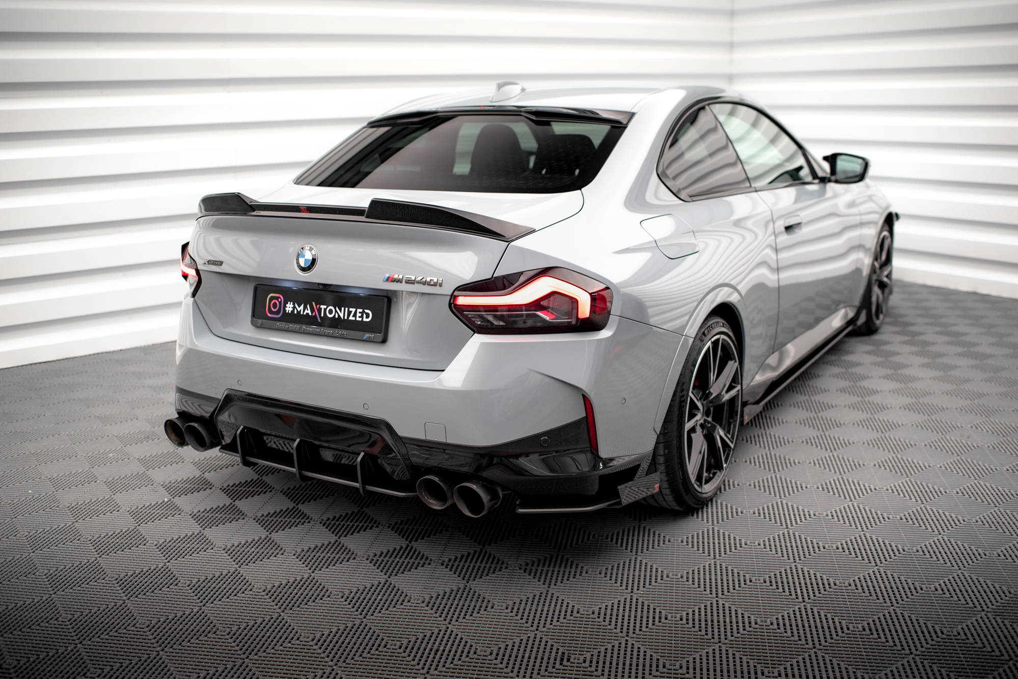 Maxton Design Street Pro Heck Ansatz Flaps Diffusor + Flaps passend für BMW 2 Coupe M240i G42 schwarz Hochglanz