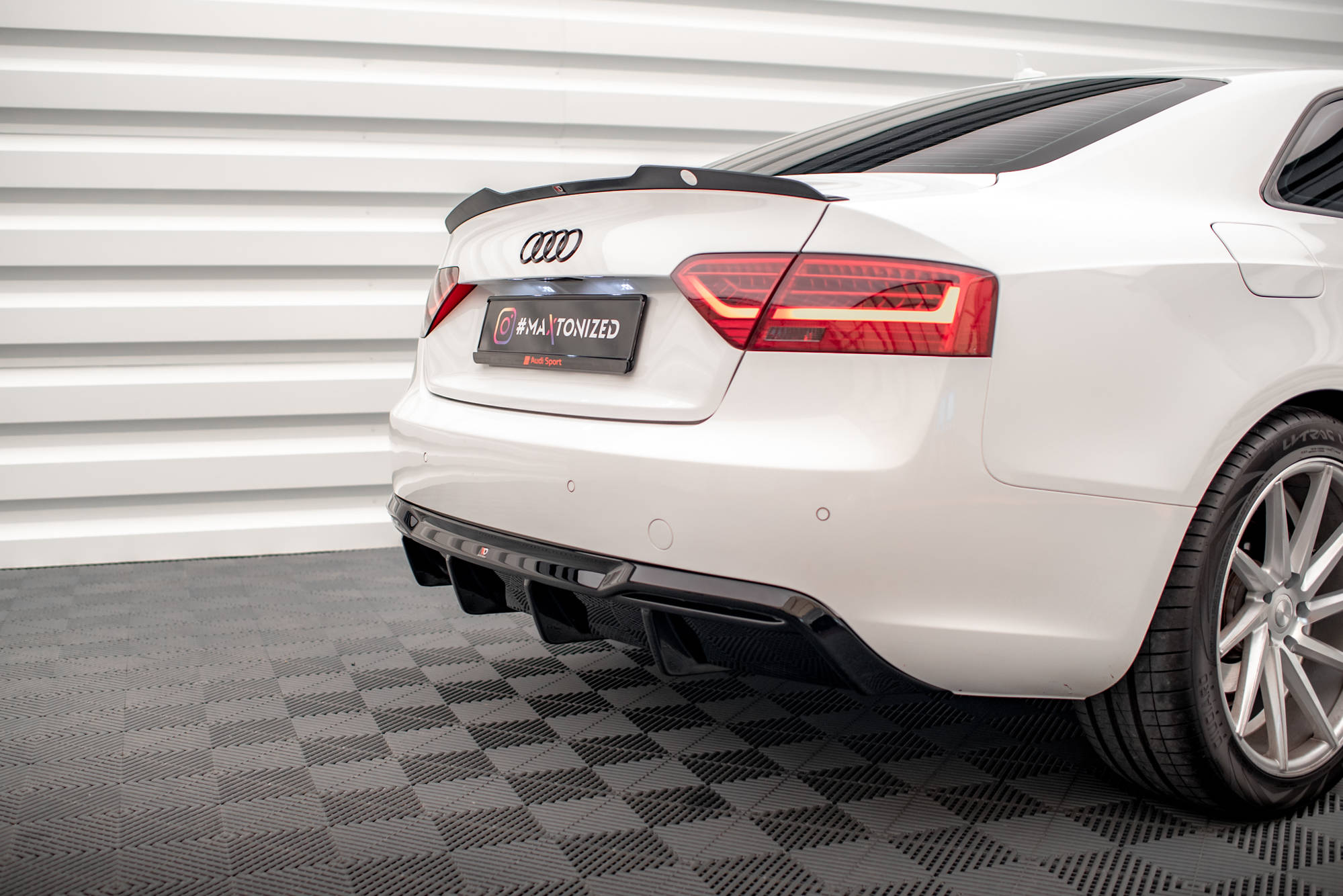 Maxton Design Diffusor Heck Ansatz passend für Audi A5 Sportback 8T Facelift (Doppelauspuff li.)