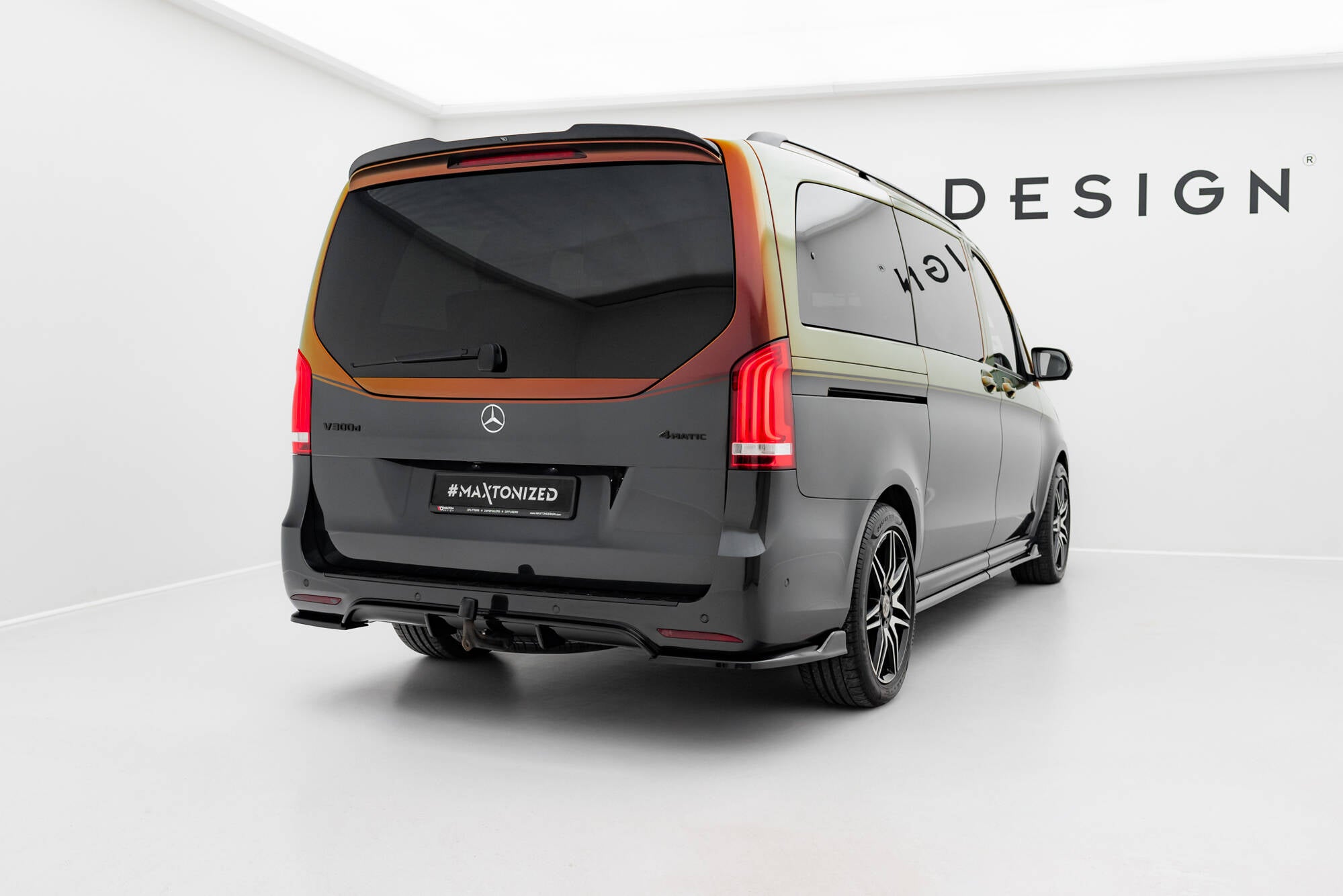Maxton Design Heck Ansatz Flaps Diffusor V.3 passend für Mercedes-Benz V-Klasse AMG-Line W447 Facelift schwarz Hochglanz