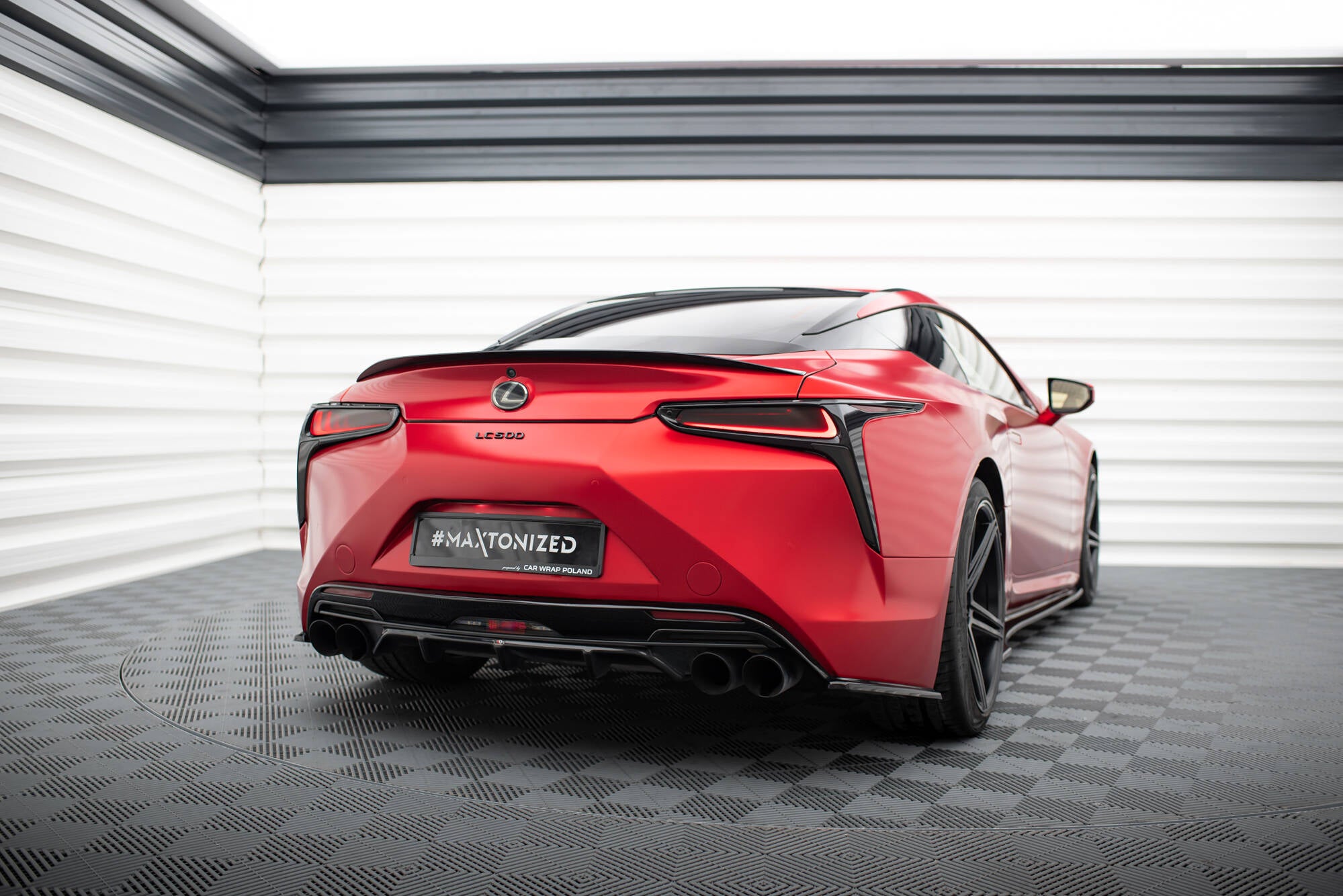 Maxton Design Diffusor Heck Ansatz passend für Lexus LC 500 schwarz Hochglanz
