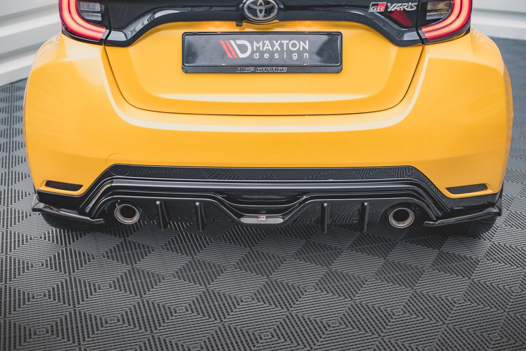 Maxton Design Heck Ansatz Flaps Diffusor V.3 passend für Toyota GR Yaris Mk4 schwarz Hochglanz