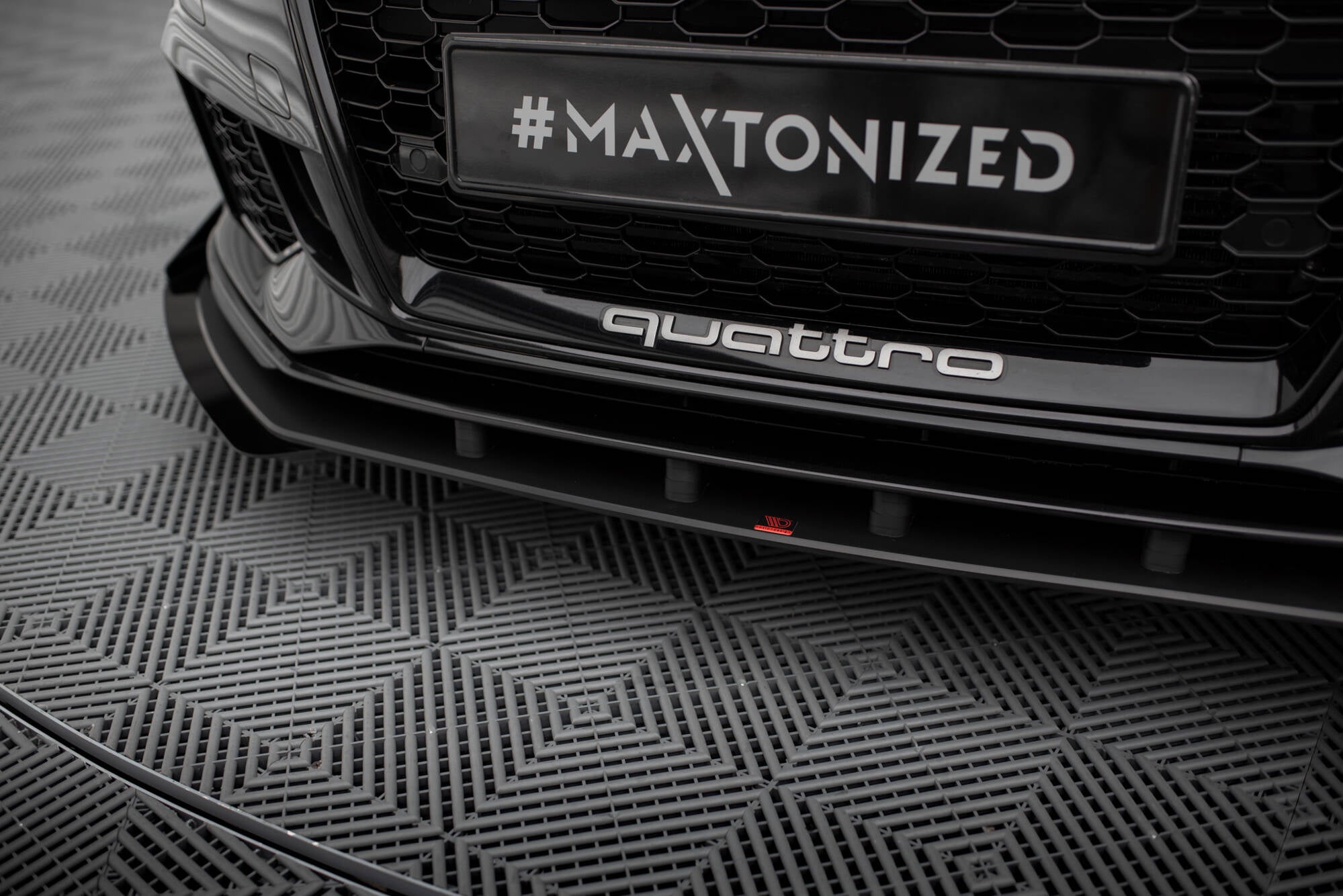 Maxton Design Street Pro Street+ Spoilerlippe Front Ansatz passend für + Flaps passend für V.1 + Flaps Audi RS3 Limousine 8V Facelift schwarz Hochglanz
