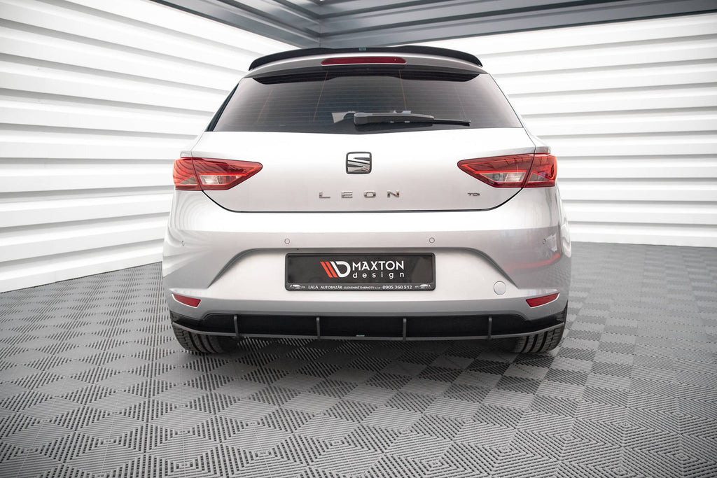 Maxton Design Street Pro Heckschürze passend für Seat Leon Hatchback Mk3