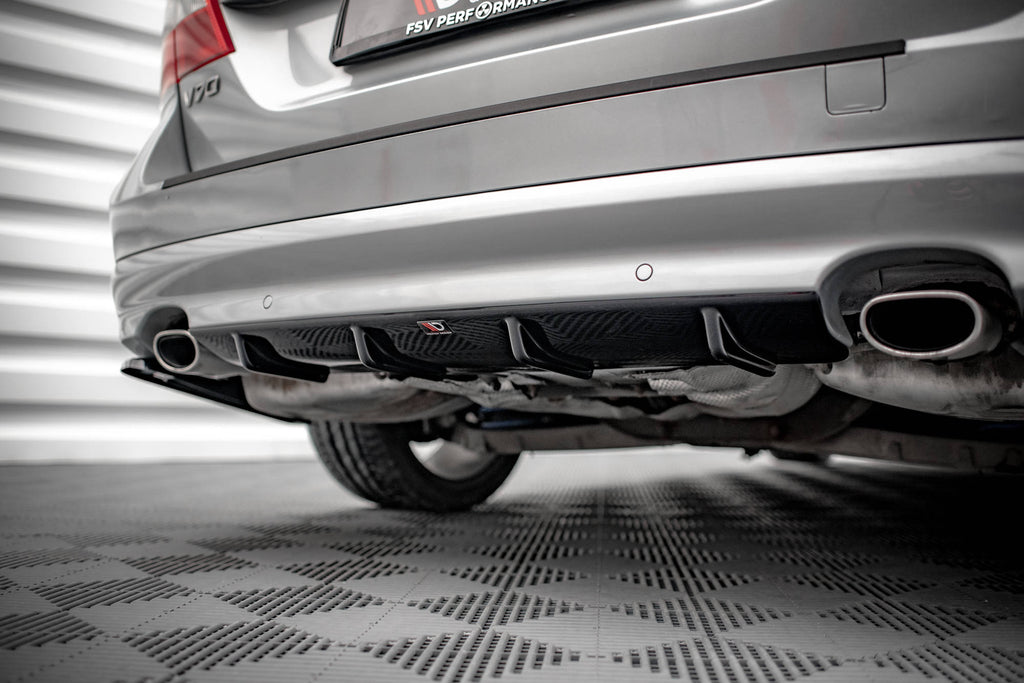 Maxton Design Diffusor Heck Ansatz für Volvo V70 Mk3 Carbon Look