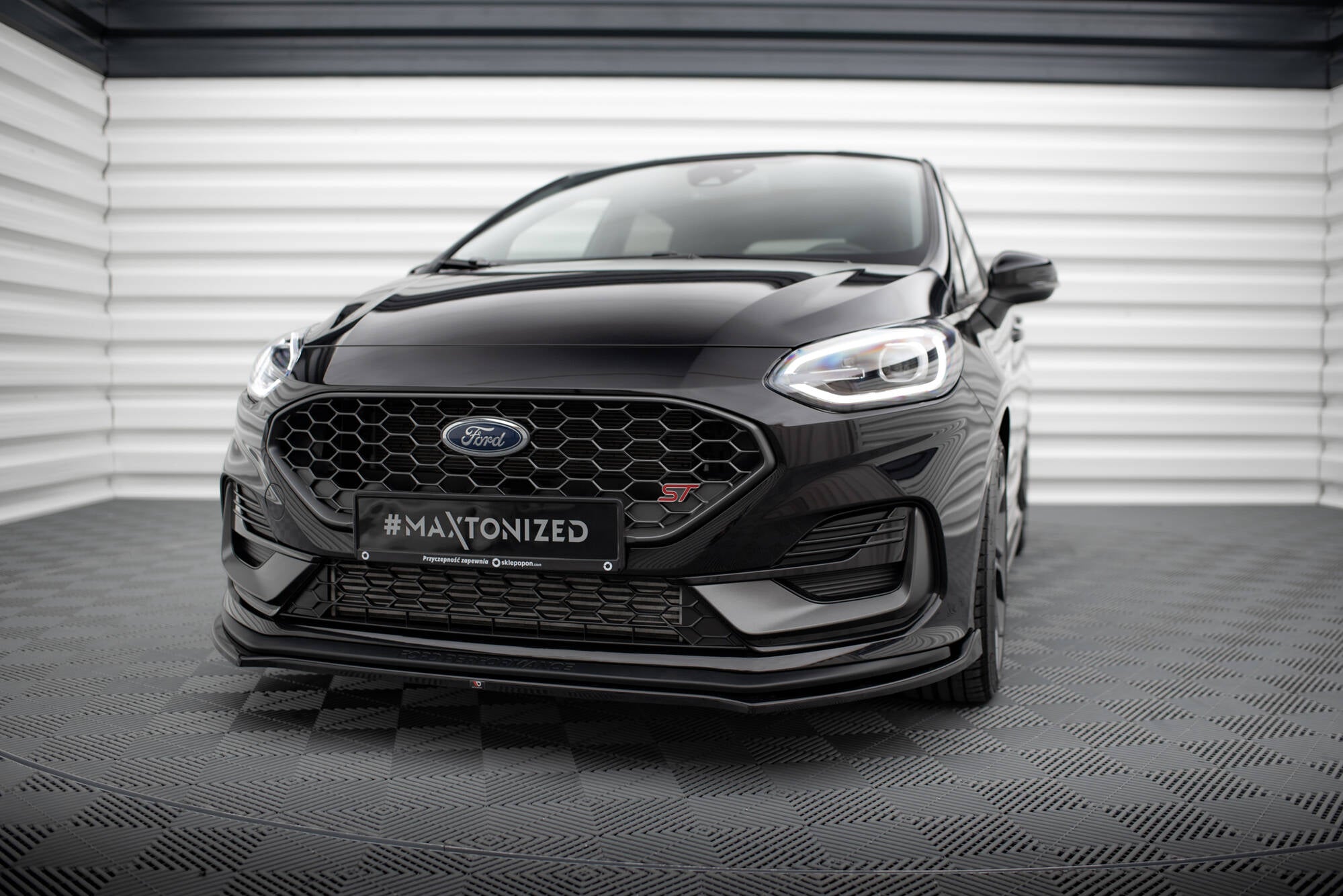 Maxton Design Street+ Spoilerlippe Front Ansatz V.1 passend für Ford Fiesta ST / ST-line Mk8 Facelift schwarz Hochglanz