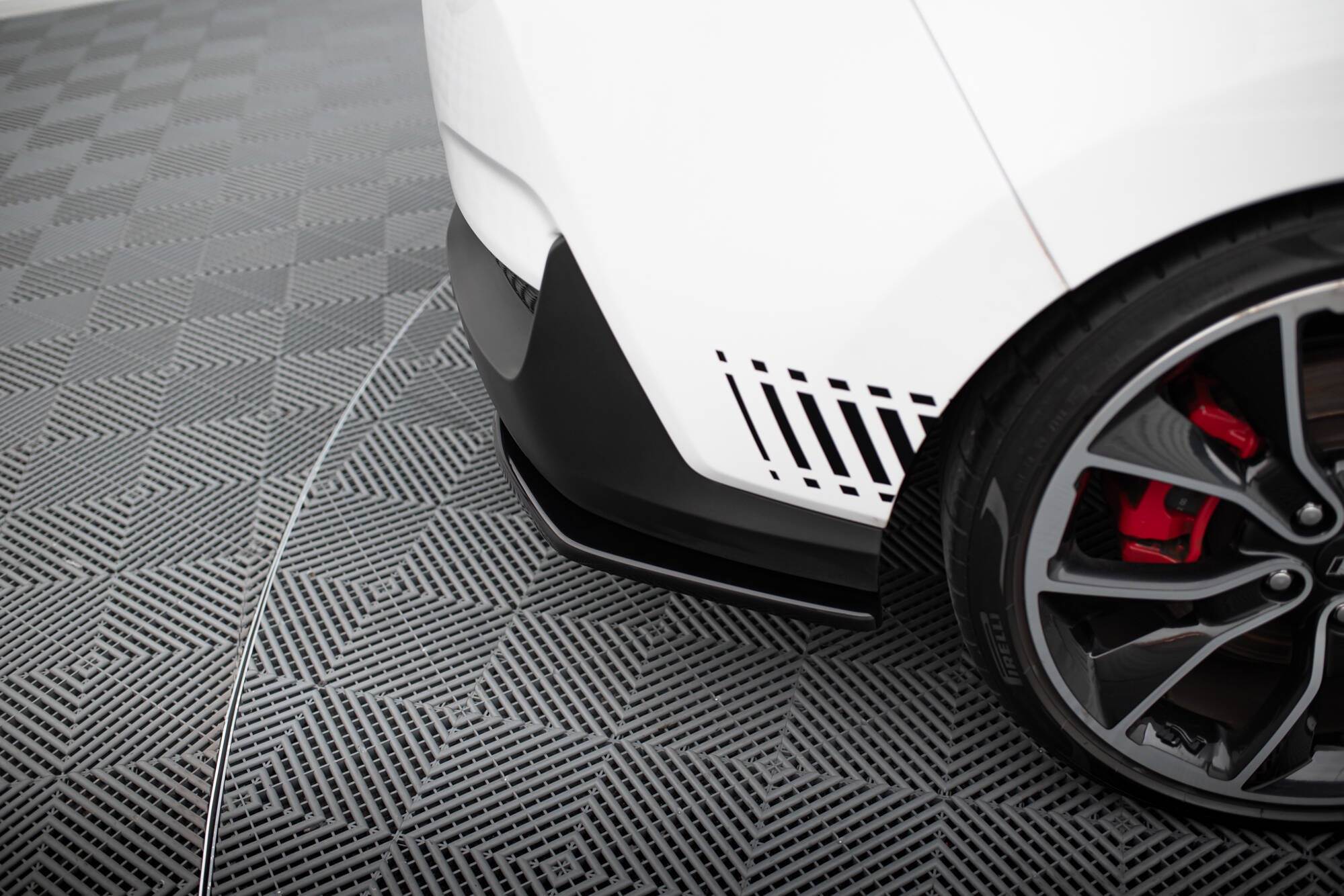 Maxton Design Heck Ansatz Flaps Diffusor passend für Hyundai I30 N Mk3 Fastback schwarz Hochglanz
