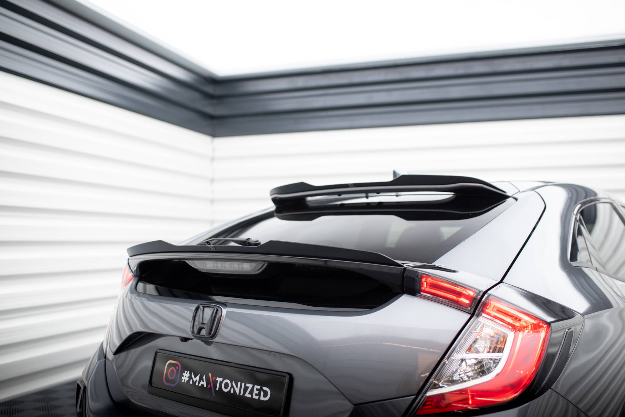 Maxton Design Niedriger Spoiler CAP passend für Honda Civic Sport Mk 10 schwarz Hochglanz