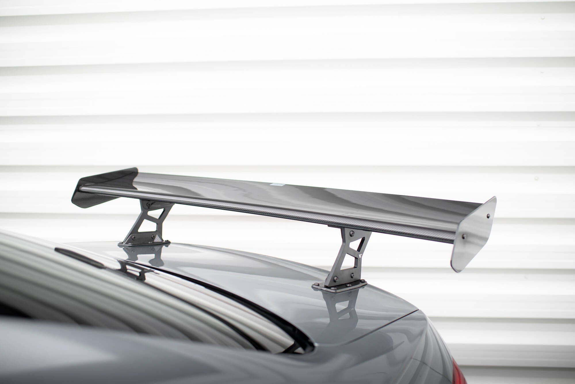 Maxton Design Carbon Spoiler With Internal Brackets Uprights + LED BMW 3er / M3 Coupe E92 für BMW 3er E92