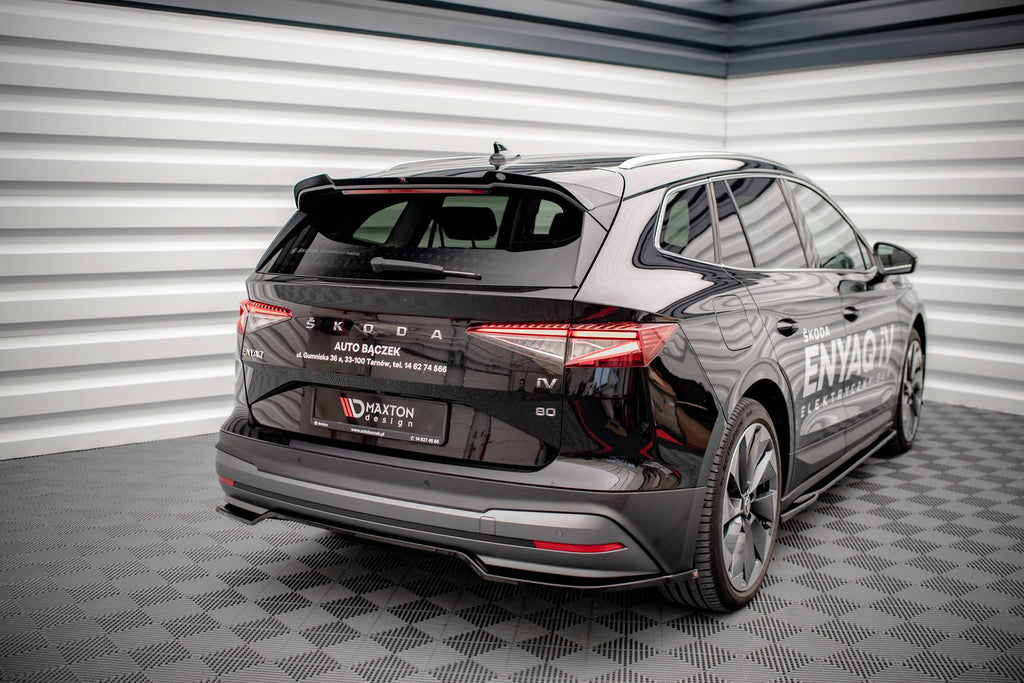 Maxton Design Street+ Mittlerer Diffusor RACE passend für Skoda Enyaq iV schwarz Hochglanz