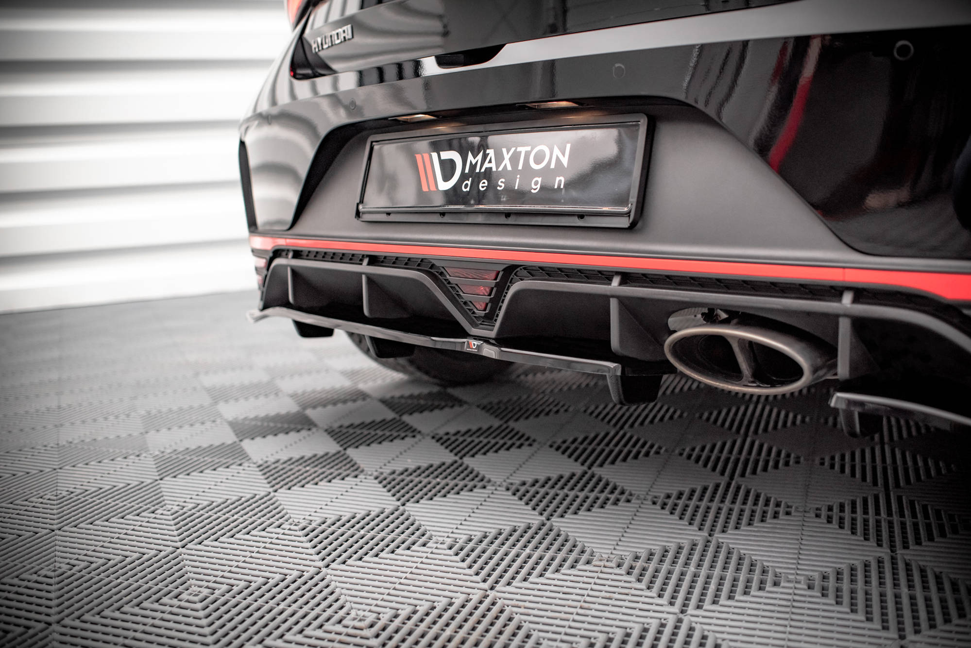 Maxton Design Street+ Mittlerer Diffusor RACE passend für Hyundai I20 N Mk3 schwarz Hochglanz
