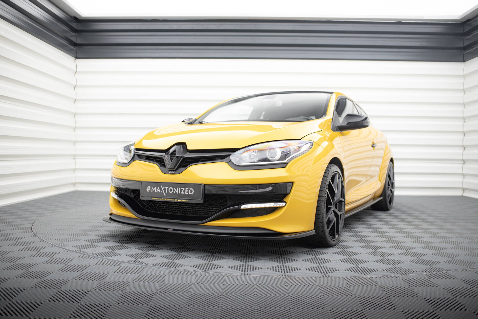 Maxton Design Street+ Spoilerlippe Front Ansatz passend für RENAULT MEGANE 3 RS v.2 schwarz Hochglanz