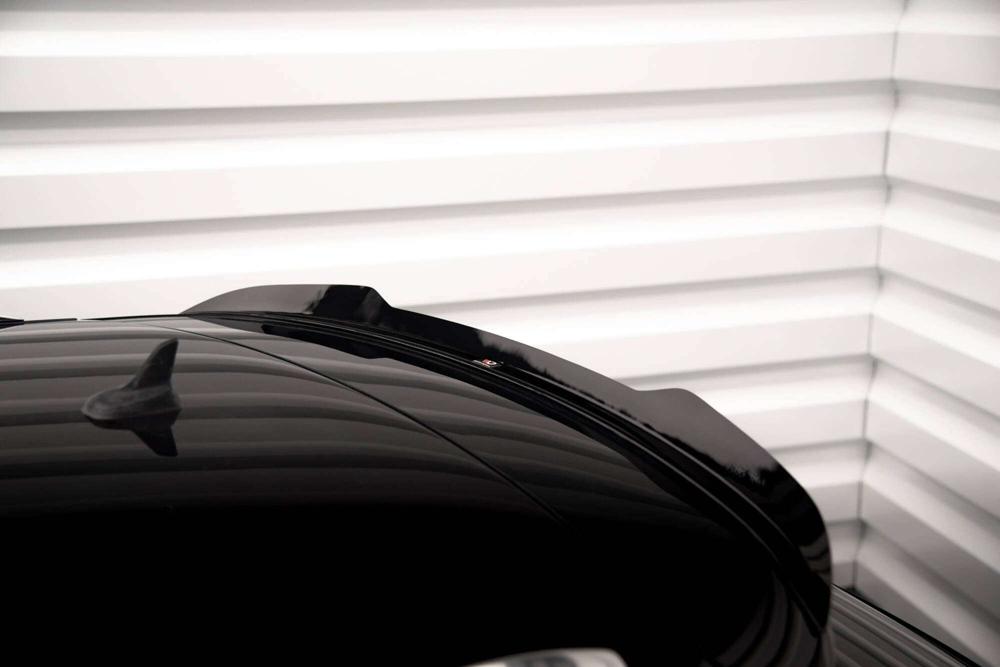 Maxton Design Spoiler CAP V.2 passend für Audi A6 Avant C7 schwarz Hochglanz