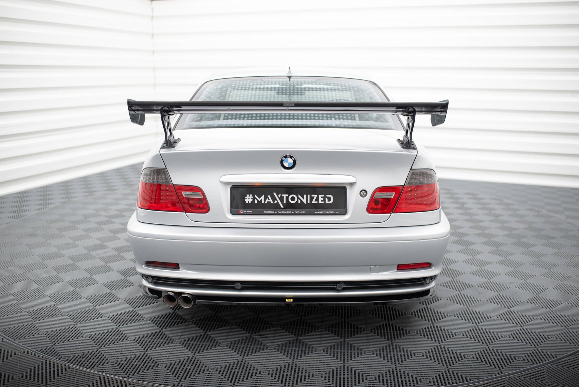Maxton Design Carbon Spoiler With External Brackets Uprights BMW 3er Coupe E46 für BMW 3er E46