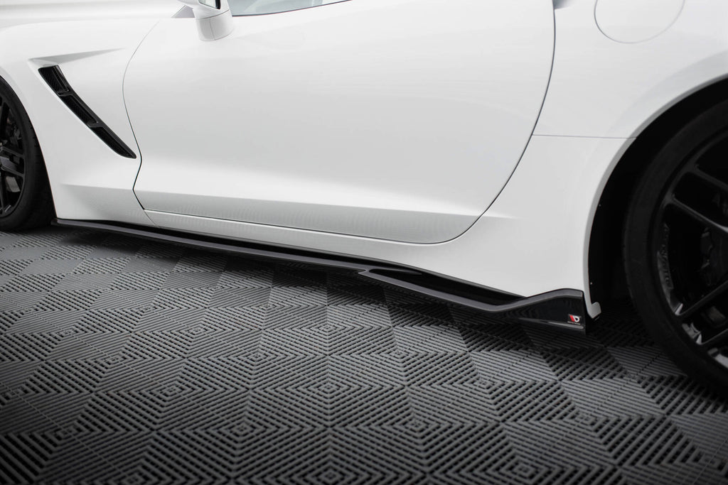 Maxton Design Street+ Seitenschweller Leisten V.2 passend für Chevrolet Corvette Stingray C7 schwarz Hochglanz