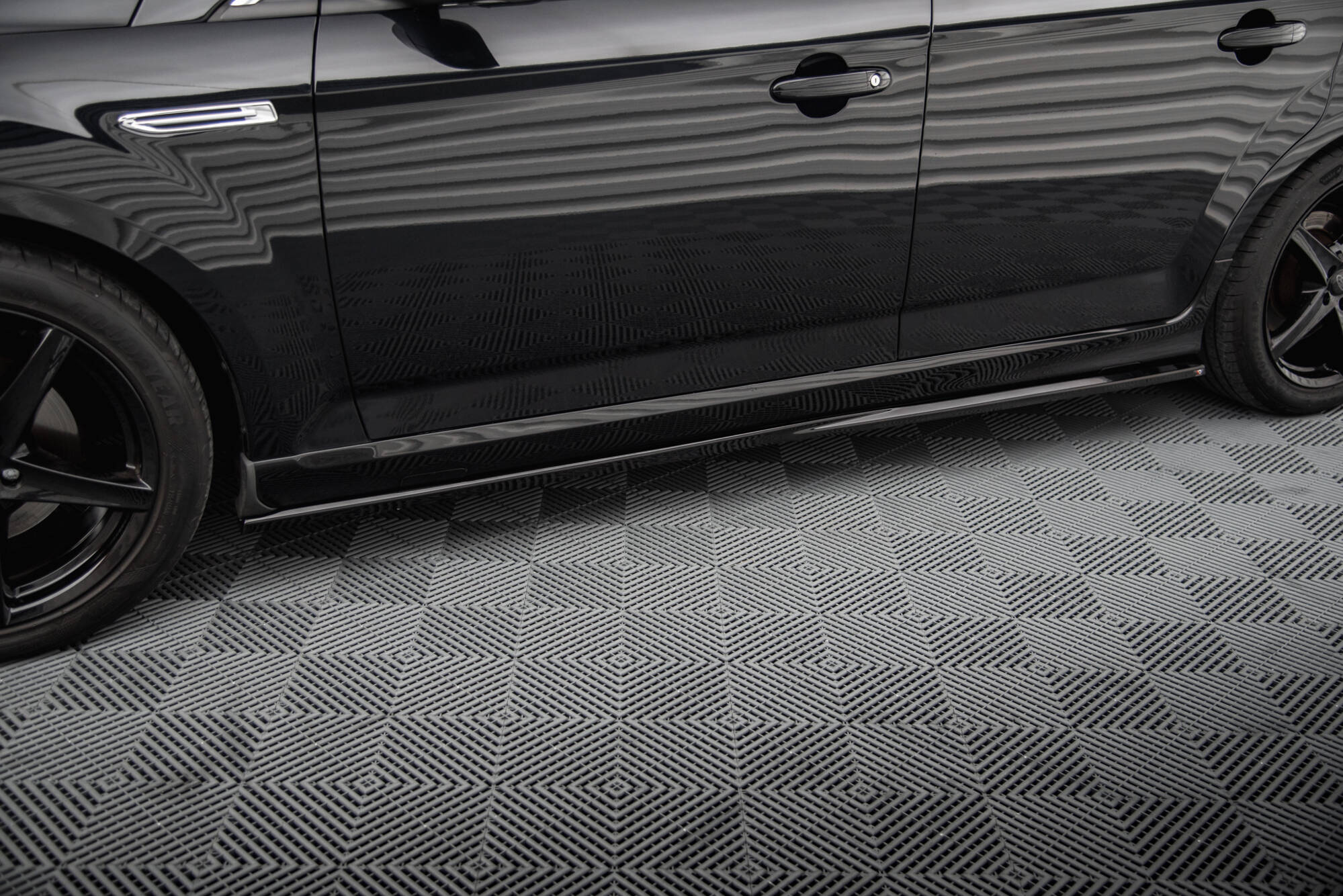 Maxton Design Street+ Seitenschweller Leisten passend für Ford Mondeo ST-Line Limousine Mk4 Facelift schwarz Hochglanz