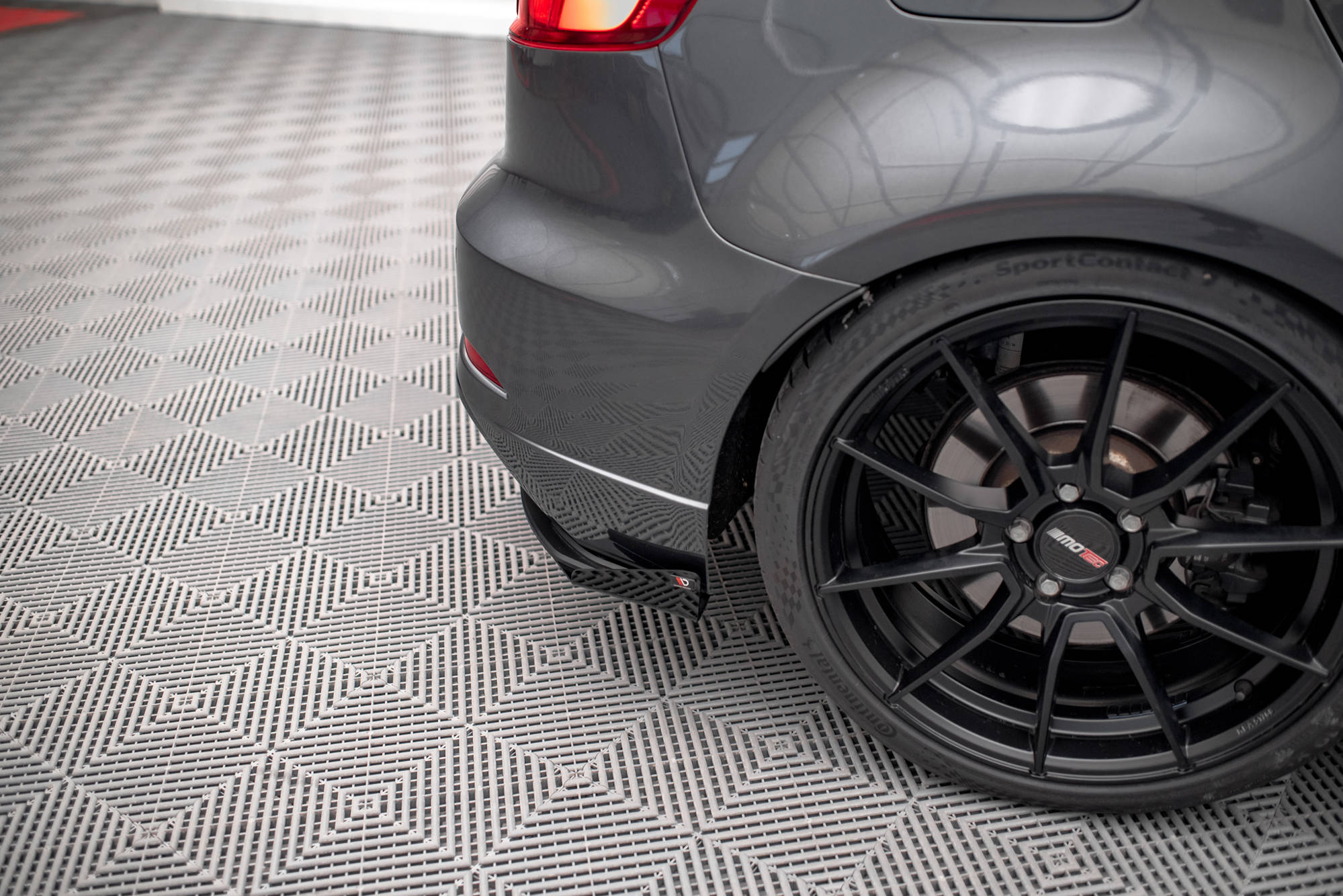 Maxton Design Hintere Seiten Flaps passend für Audi S3 Sportback 8V Facelift schwarz Hochglanz