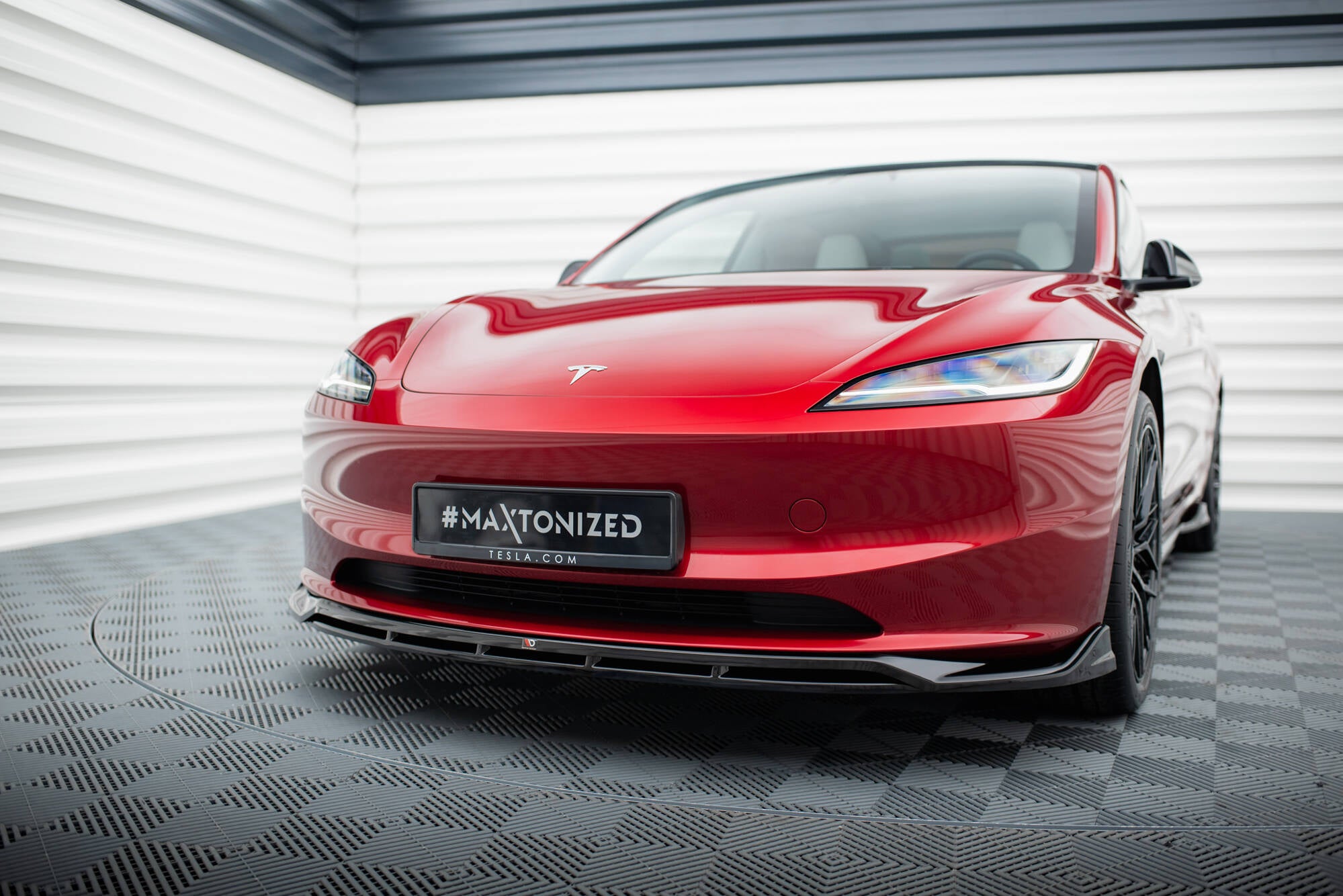 Maxton Design Street+ Spoilerlippe Front Ansatz V.1 passend für Tesla Model 3 Project HighlandFacelift schwarz Hochglanz