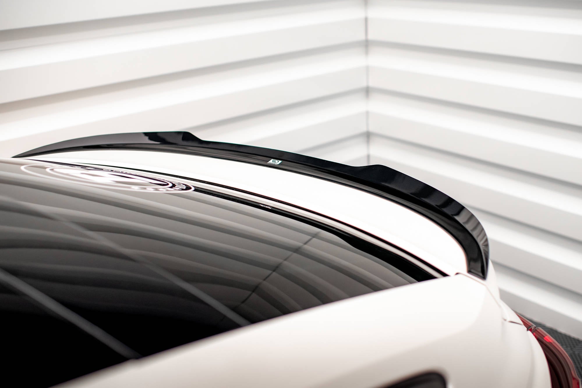 Maxton Design Spoiler CAP passend für Audi Q4 e-tron Sportback Mk1 schwarz Hochglanz