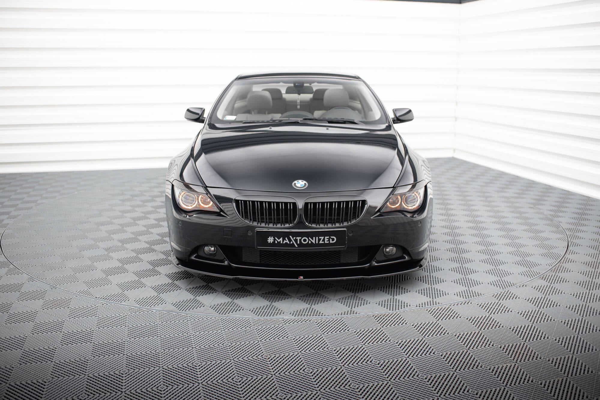 Maxton Design Street+ Spoilerlippe Front Ansatz V.2 passend für BMW 6er Coupe E63 / Cabrio E64 schwarz Hochglanz