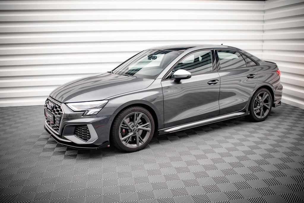 Maxton Design Street Pro Street+ Seitenschweller Leisten + Flaps passend für V.1 Audi S3 / A3 S-Line 8Y / 8Y Facelift schwarz Hochglanz
