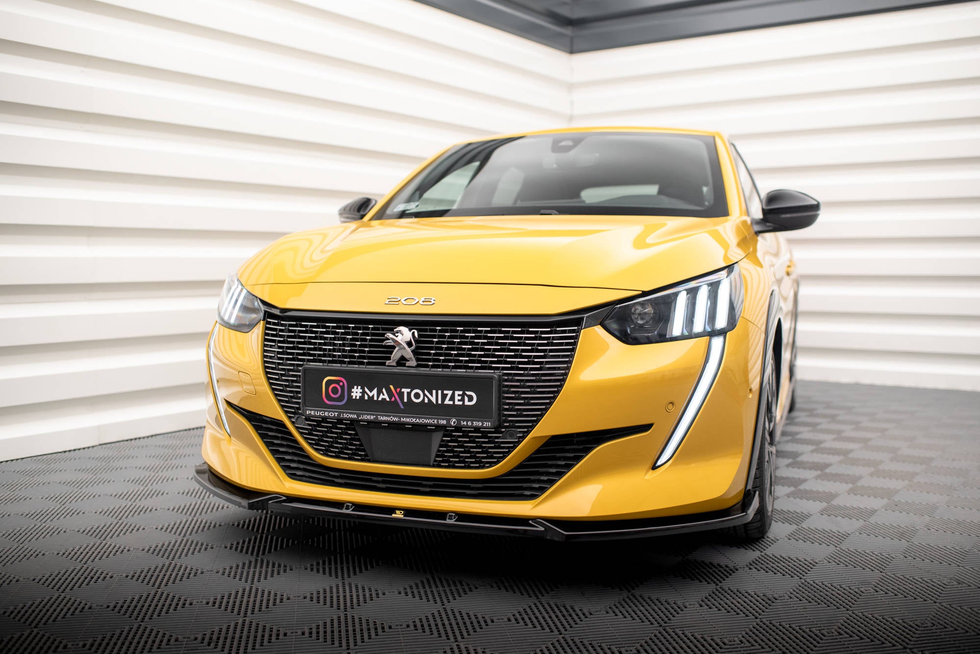 Maxton Design Street+ Spoilerlippe Front Ansatz V.1 passend für Peugeot 208 GT Mk2 schwarz Hochglanz