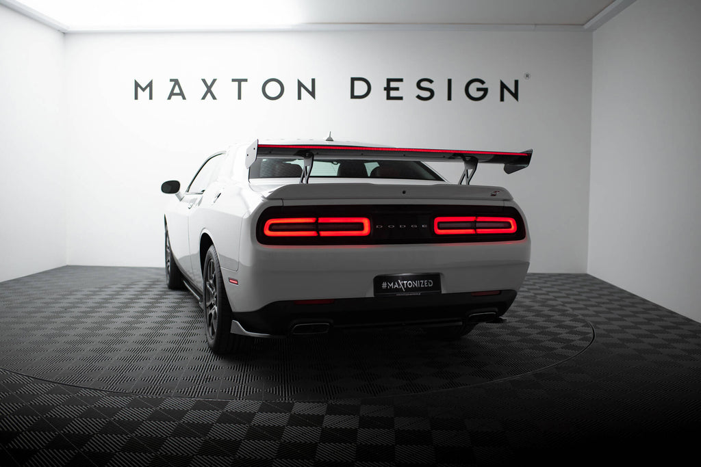 Maxton Design Carbon Spoiler + LED Dodge Challenger Mk3 für Dodge Challenger MK3 Facelift