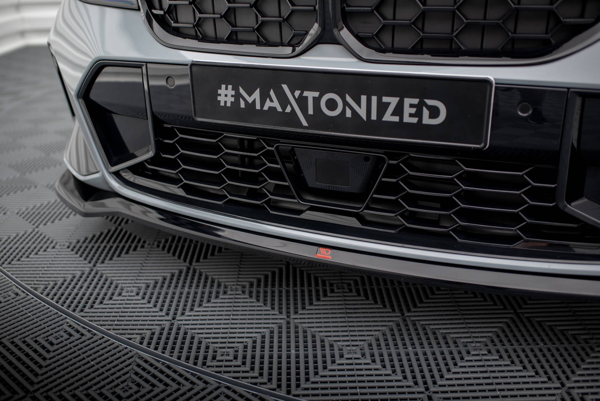 Maxton Design Street+ Spoilerlippe Front Ansatz V.2 passend für BMW 3er M340i / M-Paket G20 / G21 Facelift schwarz Hochglanz