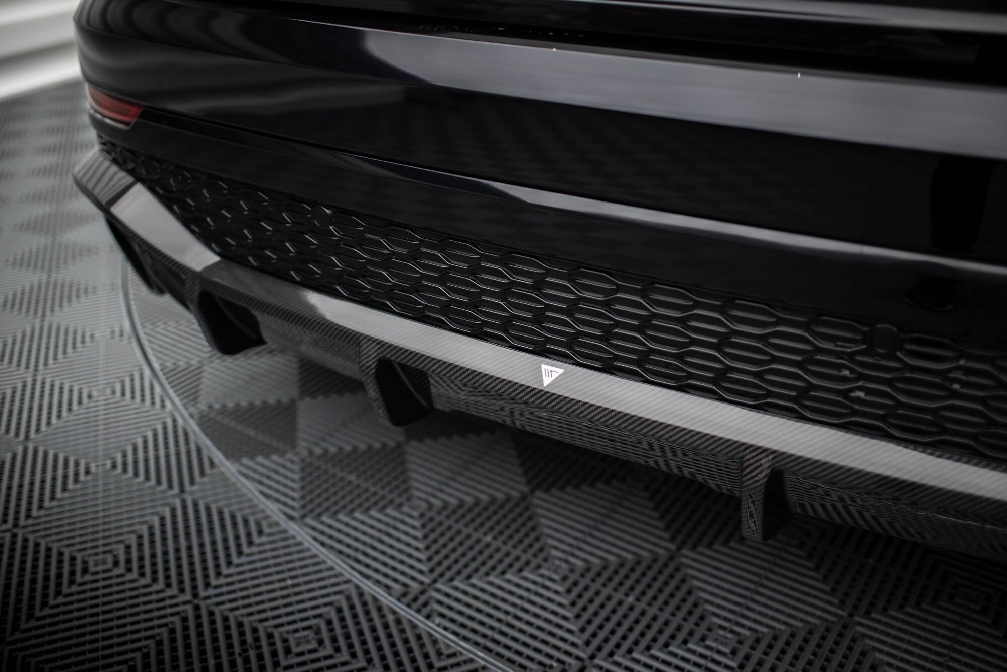 Maxton Design Prepreg Carbon Fiber Diffusor Heck Ansatz passend für Audi RSQ8 Mk1