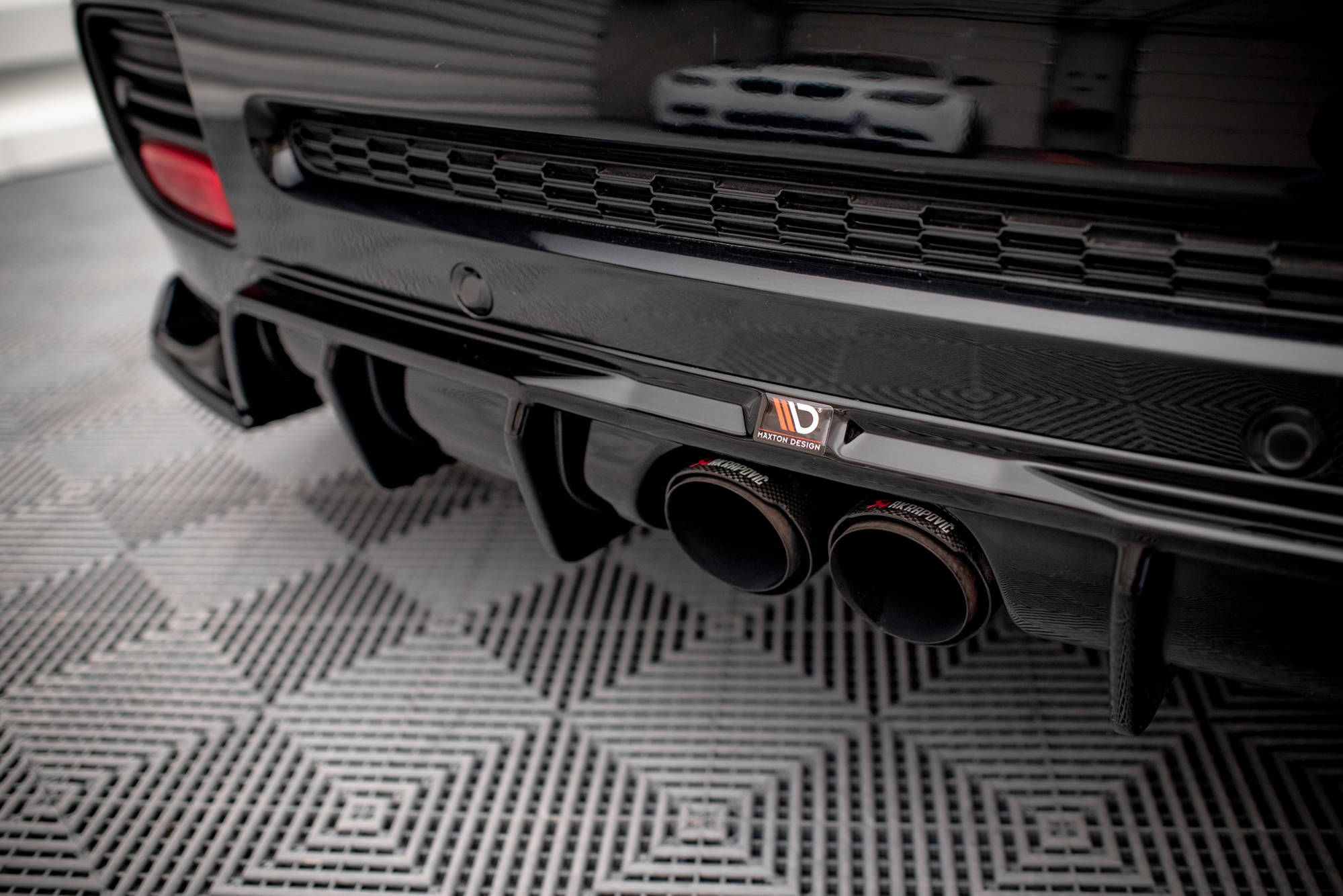 Maxton Design Diffusor Heck Ansatz passend für Mini Cooper John Cooper Works R56 schwarz Hochglanz