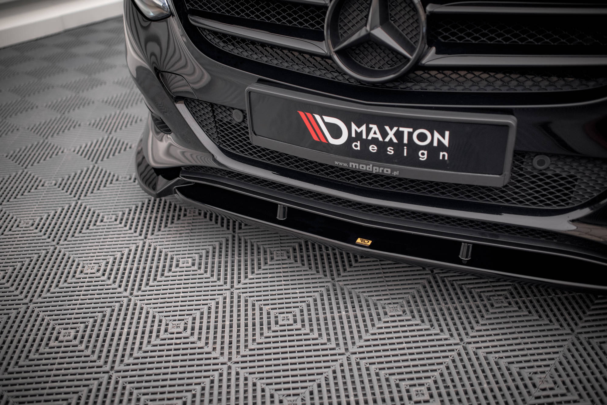Maxton Design Street+ Spoilerlippe Front Ansatz passend für Mercedes-Benz B W246 Facelift schwarz Hochglanz