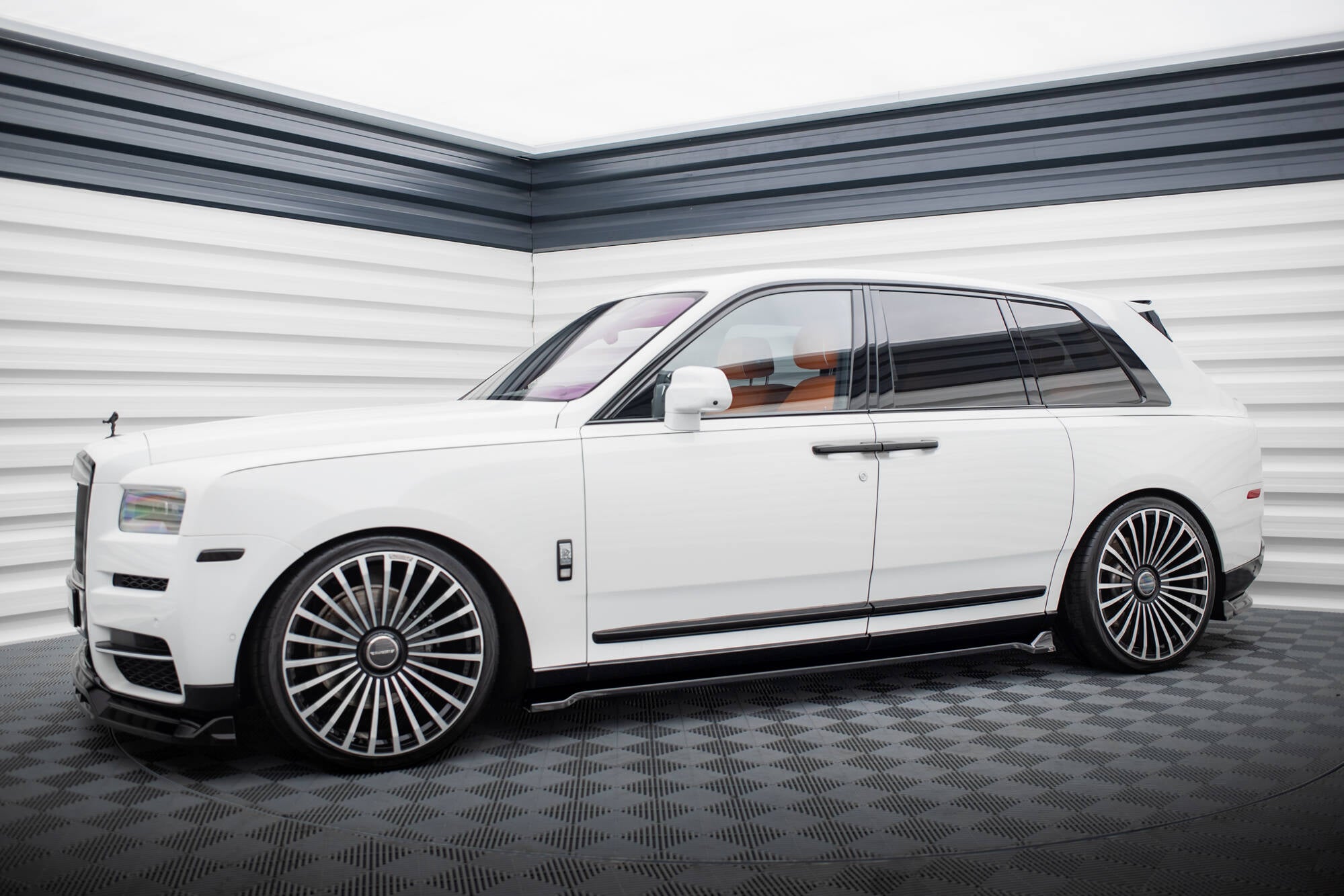 Maxton Design Street+ Seitenschweller Leisten passend für Rolls Royce Cullinan schwarz Hochglanz